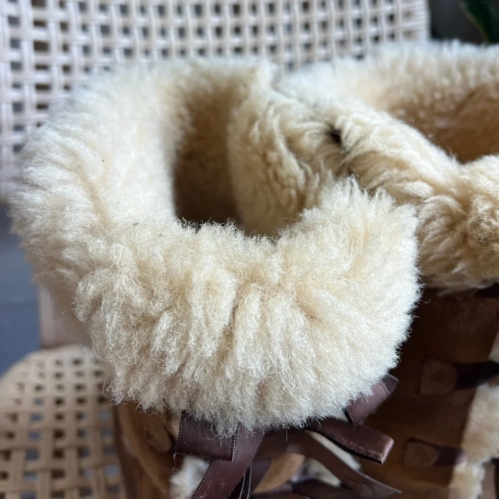 UGG Australia Bailey Bow Tall Boots Women’s 4 / Youth 3 Brown Sheepskin Winter